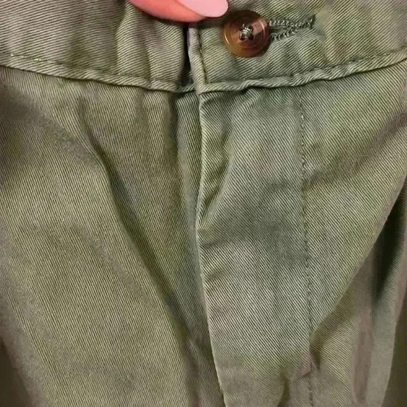 Green mens shorts - Picture 3 of 4